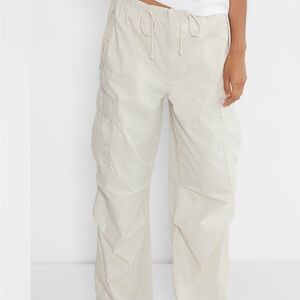 Aritzia Squad Pocket Parachute Pant